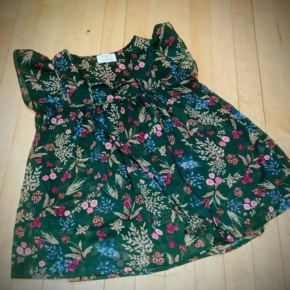 Francesca's floral babydoll top